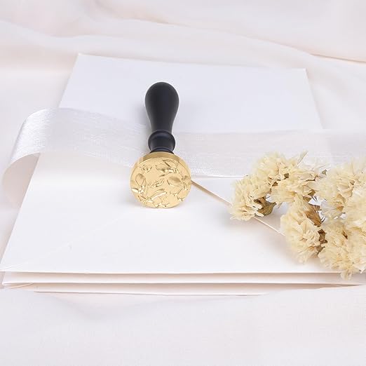 UNIQOOO Magnolia Flowers Wax Seal Stamp with Wooden Handle, Floral Botanical Theme Vintage Brass Stamp for Wedding Invitation, Gift Wrap, Envelopes, Christmas Card