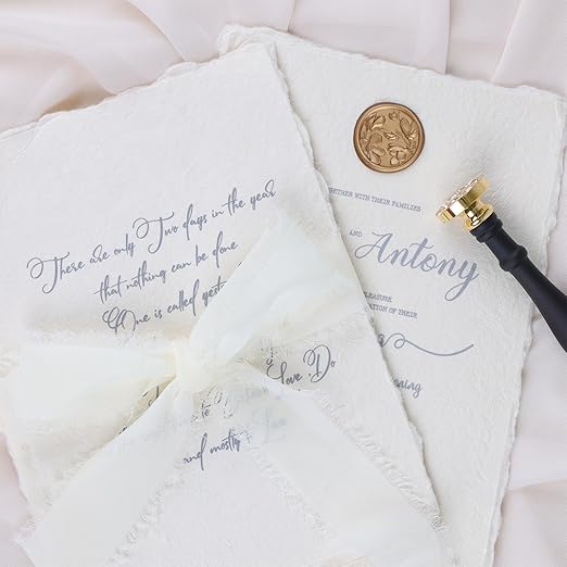 UNIQOOO Magnolia Flowers Wax Seal Stamp with Wooden Handle, Floral Botanical Theme Vintage Brass Stamp for Wedding Invitation, Gift Wrap, Envelopes, Christmas Card